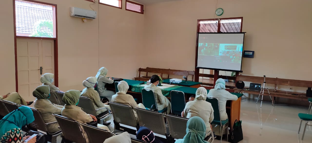 DHARMA YUKTI KARITINI CABANG SITUBONDO SECARA BERSAMA SAMA PENGADILAN AGAMA SITUBONDO DAN PENGADILAN NEGERI SITUBONDO